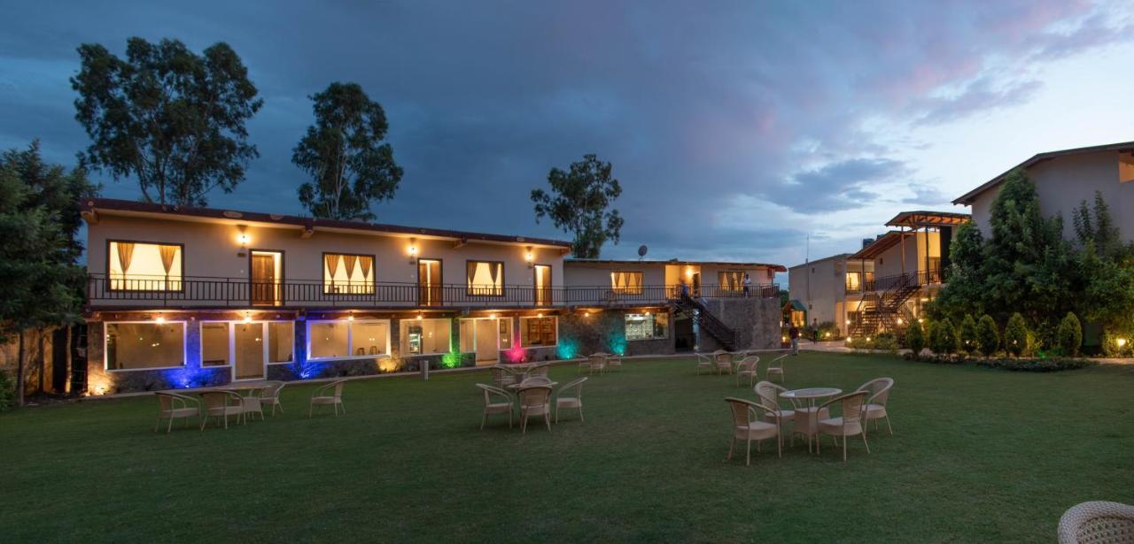 Vow Resorts & Spa, The Corbett Wilderness Рамнагар Экстерьер фото